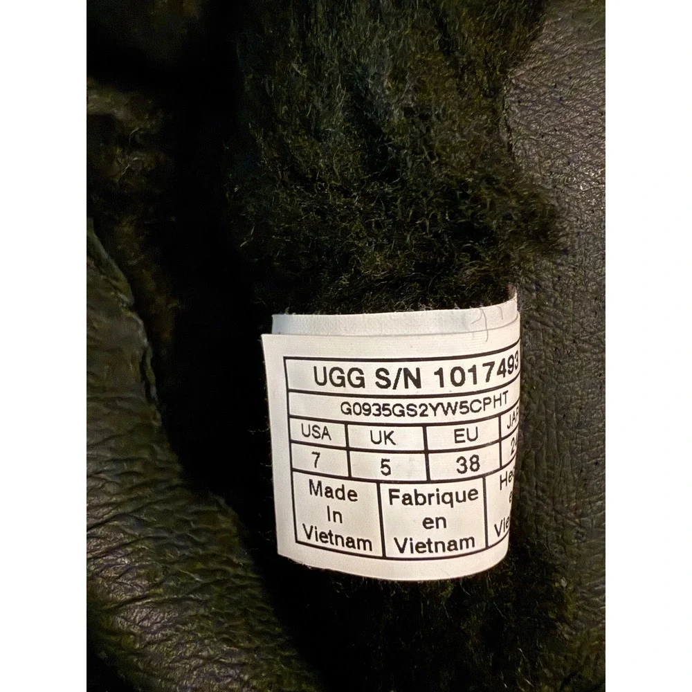 UGG Viki Boot Black‎ Waterproof Leather  Vibram Arctic Grip Women